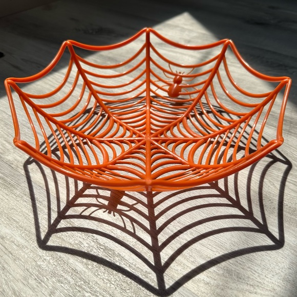 Hyde and Eek Spiderweb Halloween Candy Dish - Picture 1 of 8
